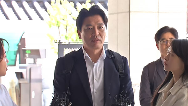 경찰, '천공 의혹' 부승찬 전 대변인 출석 조사