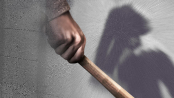 전 여자친구 따라가 야구방망이로 휘두른 50대 집행유예