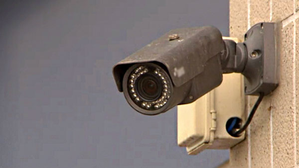 여성 혼자 사는 집 비번 알아내 '들락날락'‥홈캠에 딱 걸려