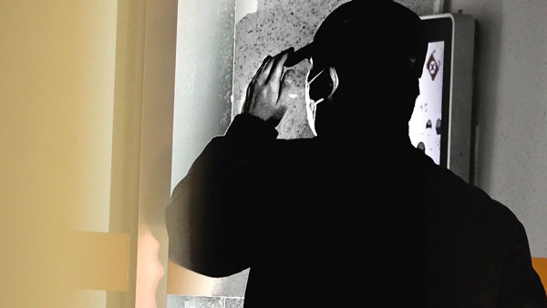 여성 혼자 사는 집 비번 알아내 '들락날락'‥홈캠에 딱 걸려