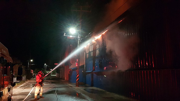 경북 예천 쌀 공장에서 불‥5억 원 피해