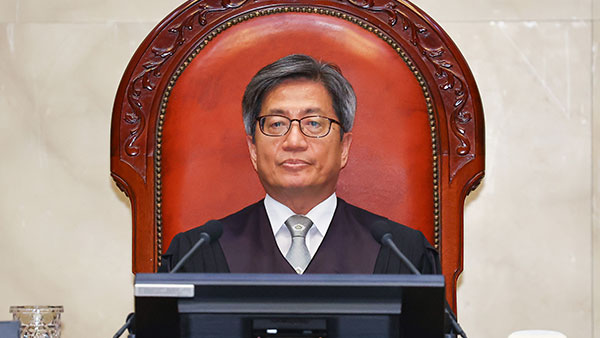 "대법관 임명 거부 언급은 정쟁화 예고"‥현직판사 첫 공개비판