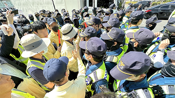 대구 퀴어축제장서 '공무원-경찰' 충돌‥홍준표 "대구경찰청장 책임 묻겠다"