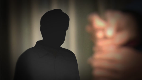 헤어진 연인 집 방범창 뜯고 들어가 차량 납치‥60대 남성 체포