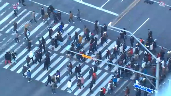 축제·콘서트로 주말 잠실 일대 10만 인파‥서울시 "대중교통 적극 권장"