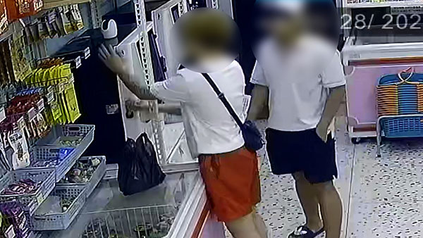 30분 사이 무인 아이스크림 판매점 2곳 턴 10대들‥일당 3명 추적