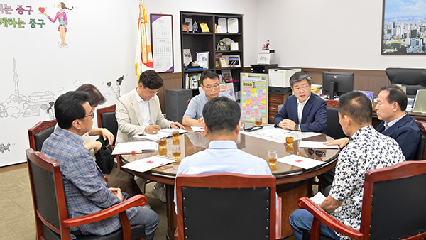 서울 명동 '바가지' 논란에‥중구 가격표시제 추진