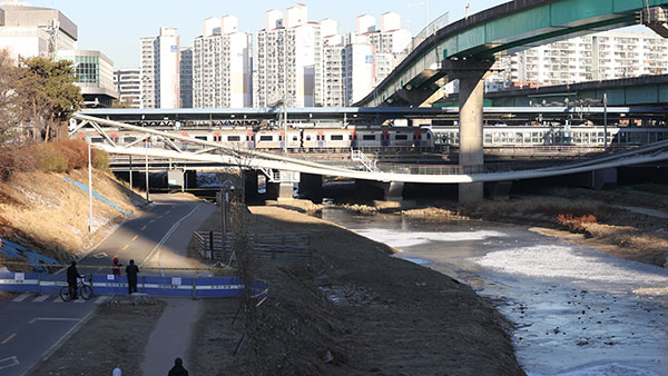 에볼루션 바카라 무료 1월 내려앉은 도림보도육교‥서울시 "설계·시공·관리 부실"