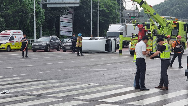 경기 김포 고촌역 인근 교통사고로 1명 사망 15명 중·경상