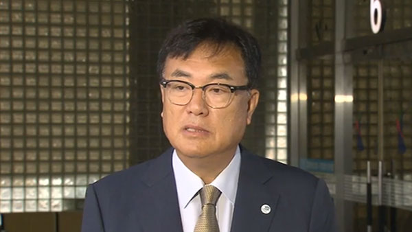 노무현 명예훼손 혐의 정진석 1심 징역 6개월‥법정구속 면해