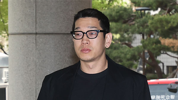 '연인 불법촬영' 래퍼 뱃사공 항소심도 징역 1년