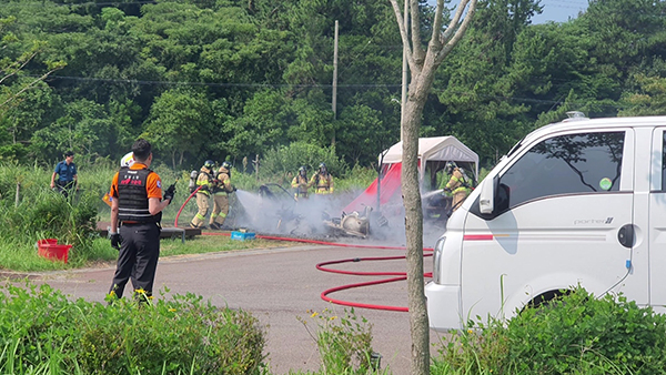 전남 완도군 캠핑용 이동식 주택서 불‥다친 사람 없어