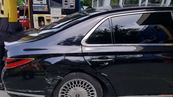 경기 부천서 주유소에 차량 돌진‥2명 부상