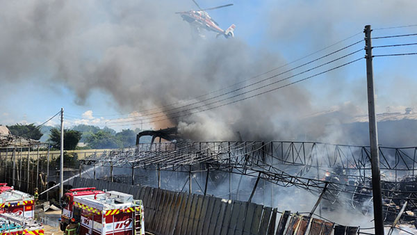 화성 폐기름 업체 화재 8시간 만에 완진‥노동자 1명 사망 