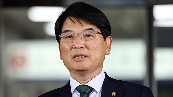 바카라사이트 유니벳 성추행·면직시도 혐의 박완주, 첫 재판 혐의 부인