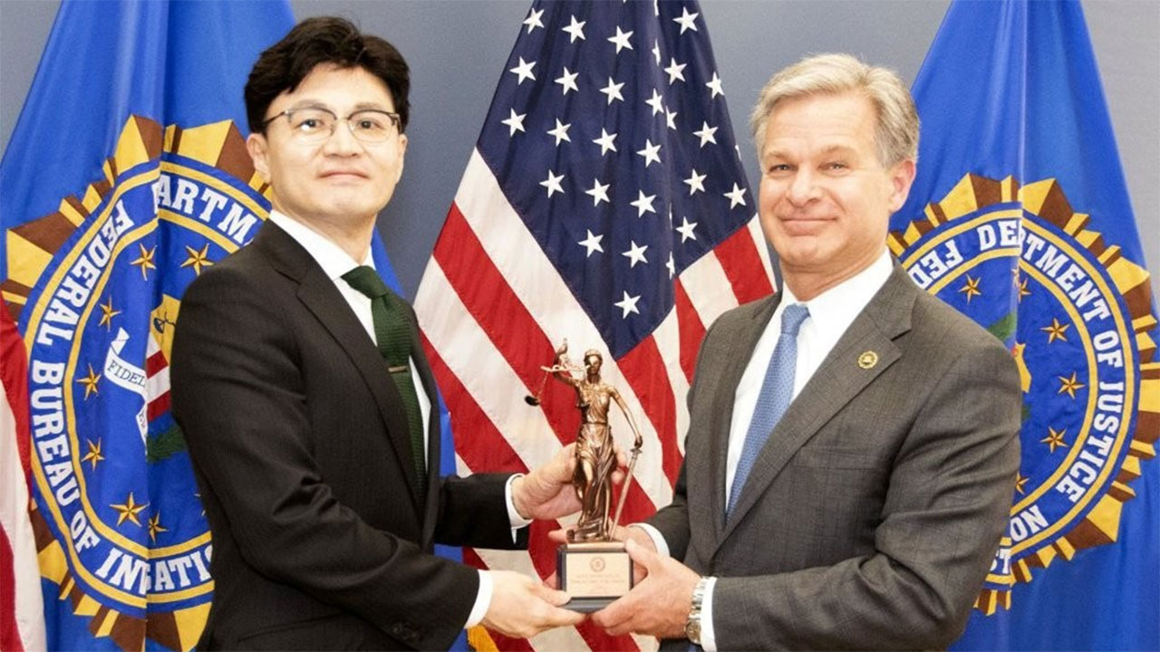 연휴에 뉴욕 간 한동훈, 수행단 끌고 다닌 박범계 [서초동M본부]