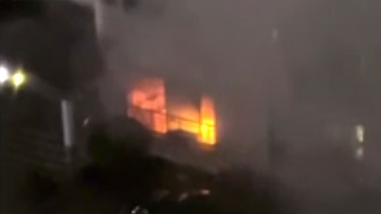 청주 율량동 아파트 화재로 1명 화상.."담뱃불 화재 추정"