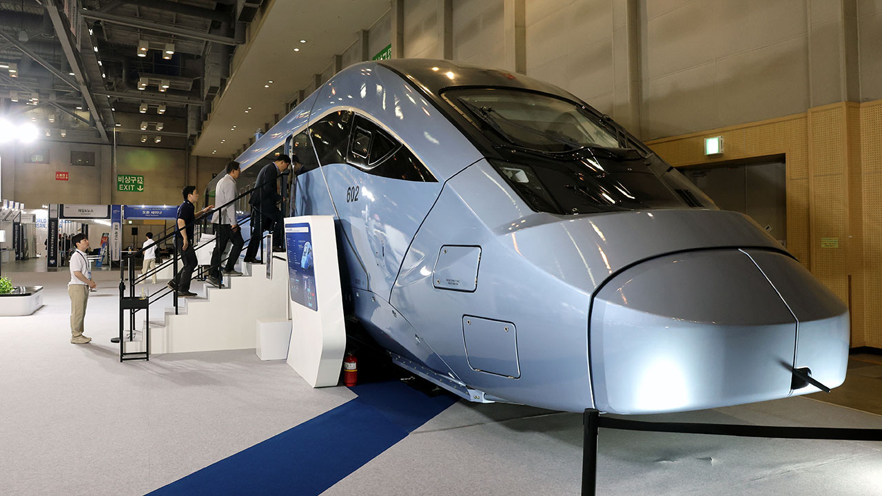 경찰, '고속열차 입찰비리 의혹' SR 간부 등 관계자 3명 입건