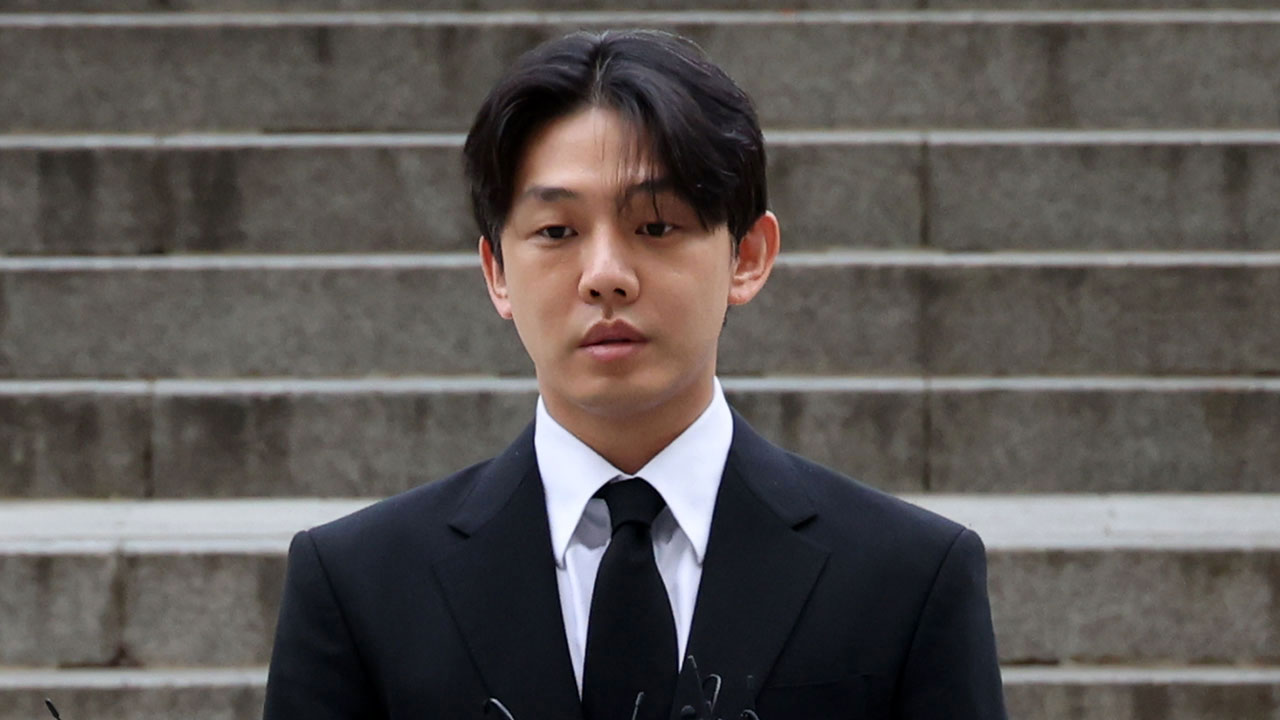 유아인 "너도 해볼 때 됐다"‥대마 목격자에게 흡연 강요