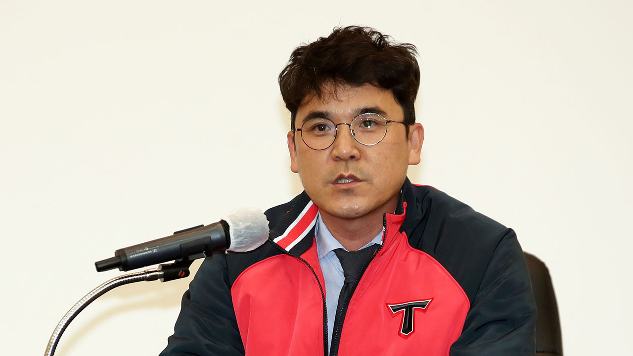 검찰, 뒷돈 요구 혐의 장정석 전 기아 타이거즈 단장 압수수색