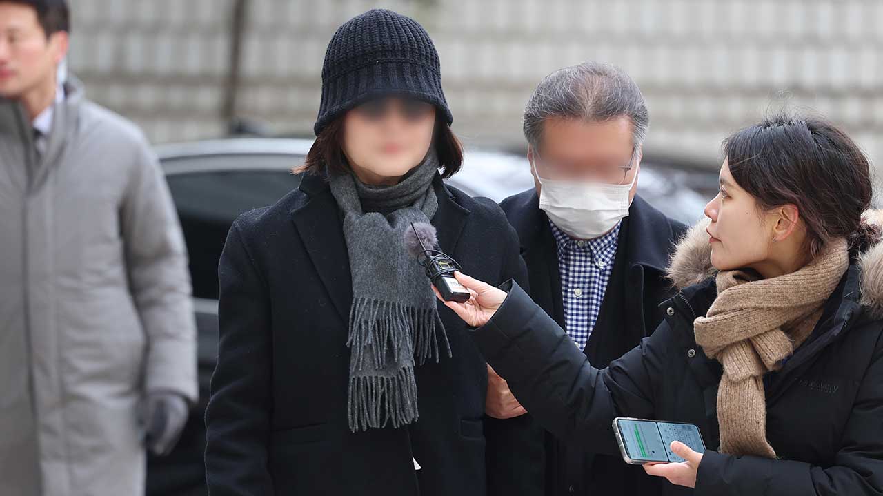 4년 만에 직접 입 연 정경심 "아들 실제 활동 기반‥위조 아냐"