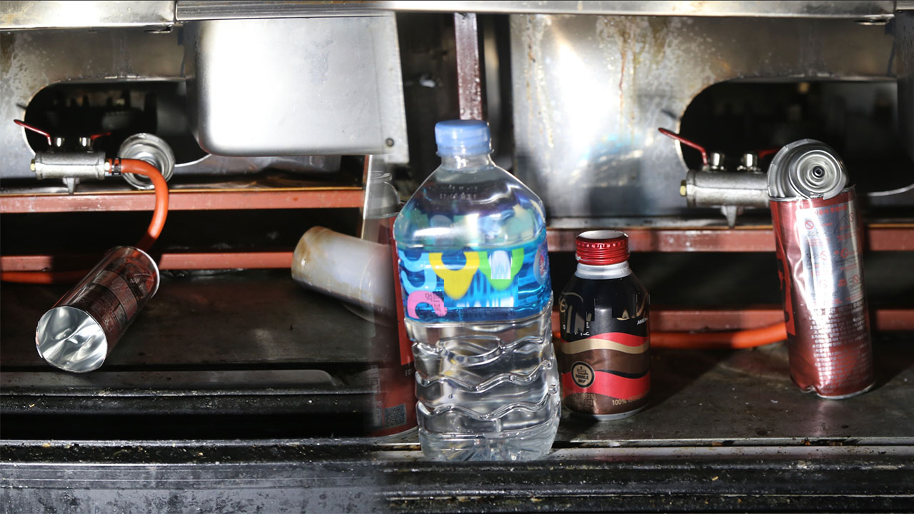 부천 푸드트럭서 휴대용 부탄가스 폭발‥2명 부상