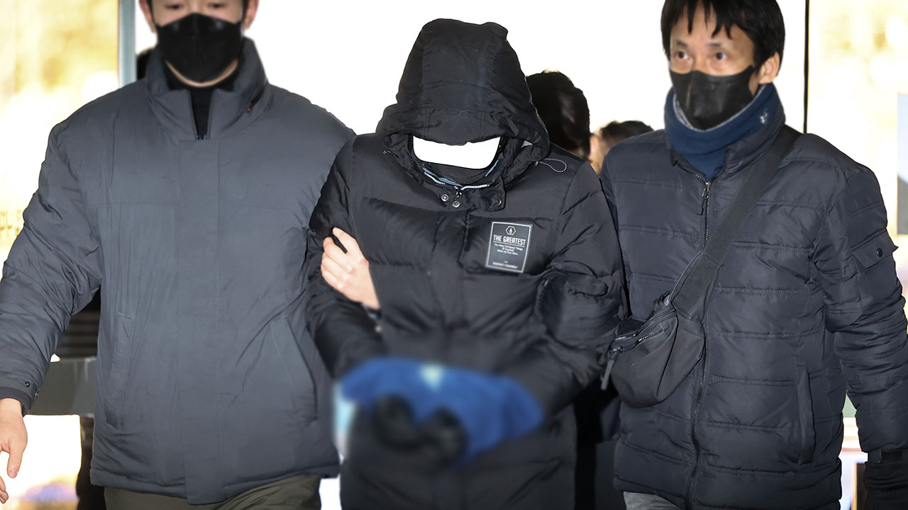 경복궁 낙서 사주한 '이 팀장', 낙서범에 '월급 1천만 원 취업' 제안