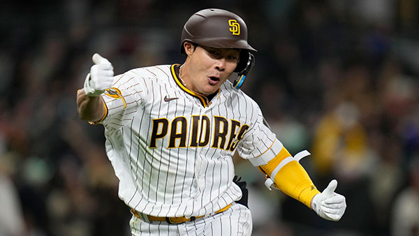 샌디에이고 김하성, 생애 첫 끝내기포로 시즌 1호 홈런