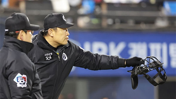 한화-LG전서 또 규칙 오적용..심판위원회 "타격방해 아닌 수비방해"