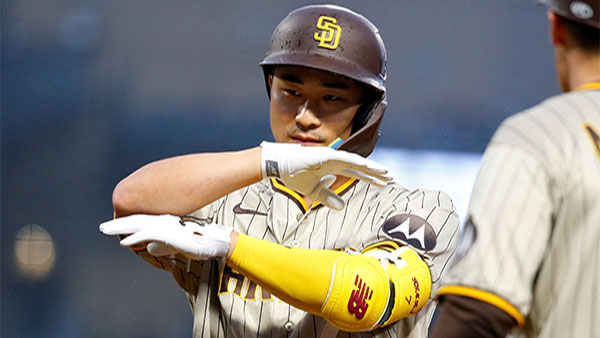 김하성, 시즌 세 번째 3안타 경기‥배지환은 판정 항의하다 퇴장 