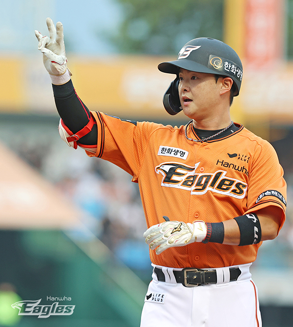 8년 무명 딛고 주전으로‥한화 이도윤 "첫 응원가, 너무 좋아요"