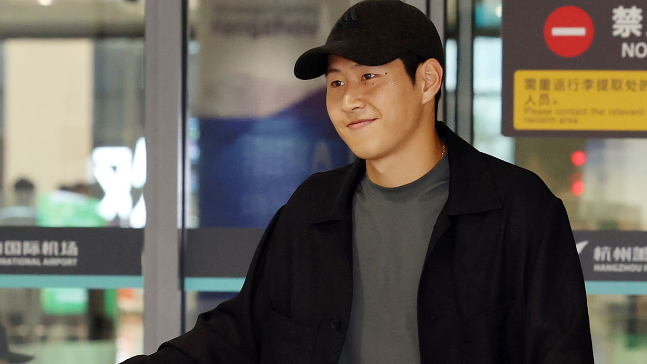 [아시안게임] 이강인, 파리서 하루 걸려 결전지 이동‥축구대표팀 합류