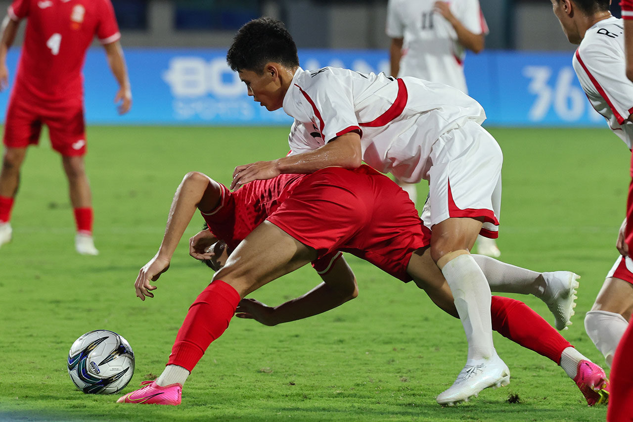 [아시안게임] 북한 남자축구, 바레인에 2-0 승리‥8강 진출