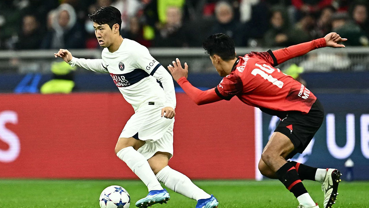 '골대 불운 이강인' 파리생제르맹, AC밀란에 1대2 역전패