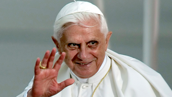 "사랑하는 베네딕토" 프란치스코 교황, 새해 첫 미사서 추모