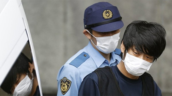 아베 피살 6개월‥총격범에 살인죄 이어 총기법 위반 혐의 추가