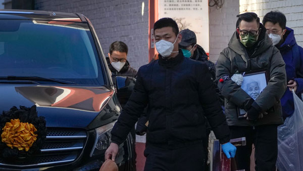 중국 정부 "최근 한 달 코로나 관련 병원 내 사망 약 6만 명"