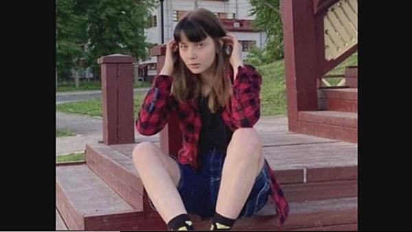 전쟁 비판했다 징역위기 처한 러시아 소녀