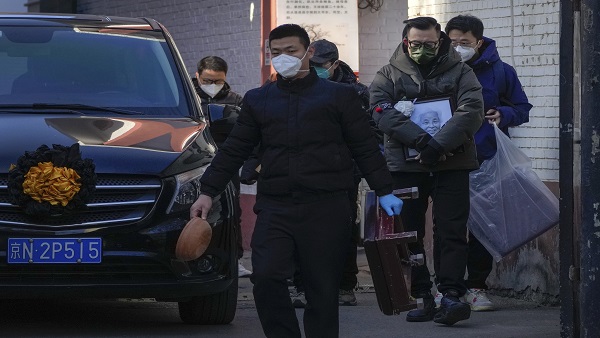 중국 "코로나 감염 후 병원 내 사망자 정점 대비 90% 감소"