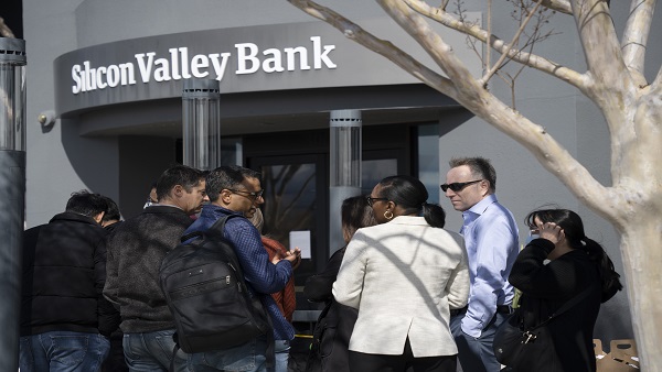 무디스, 잇단 파산에 미 은행시스템 전망 '부정적' 하향