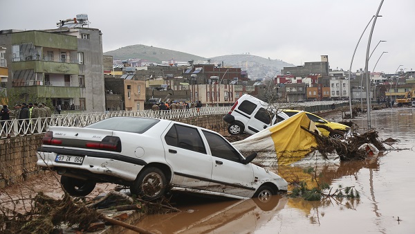 튀르키예 지진 이재민 덮친 홍수‥최소 10명 사망·다수 실종