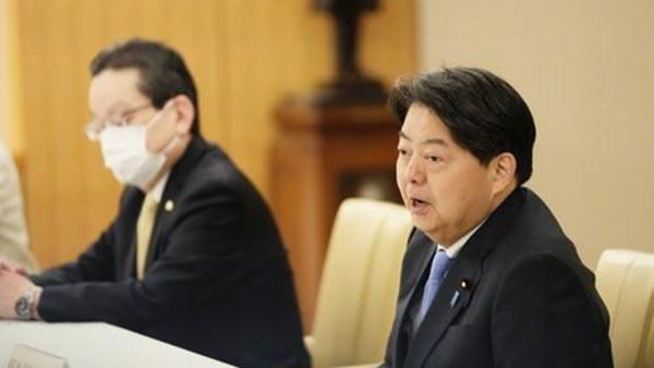 일본 외무상 "한국은 중요한 이웃‥한일 안보대화 개최시기 조율"