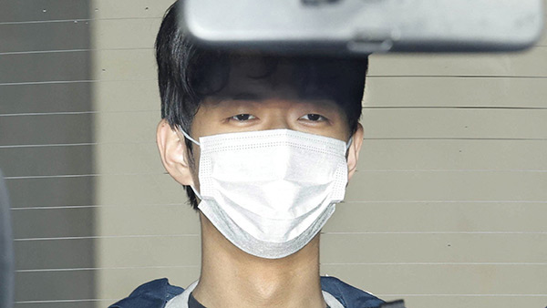 일본 총리에 폭발물 투척 용의자 "기시다는 세습 정치인"