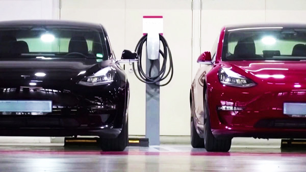 미국은 배터리 새판 짜는데‥포드·테슬라는 왜 중국과 손잡나?