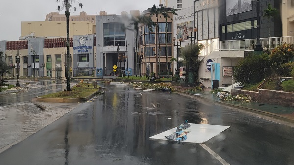괌 덮친 초강력 태풍 '마와르'‥한·일 쪽으로 방향 트나 
