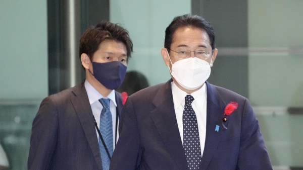 '총리 공관서 사적 파티' 日기시다 총리 장남, 역풍에 결국 사직