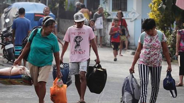 필리핀 마욘 화산 '분출 경보'에 주민 1만여 명 대피 시작