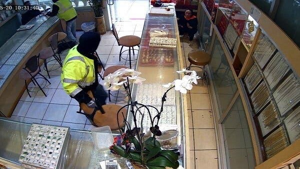 미국 마피아도 고령화‥4인조 보석가게 무장강도 모두 60대