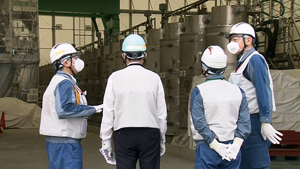 기시다, 후쿠시마 오염수 설비 첫 시찰‥방류 시점 언급은 자제