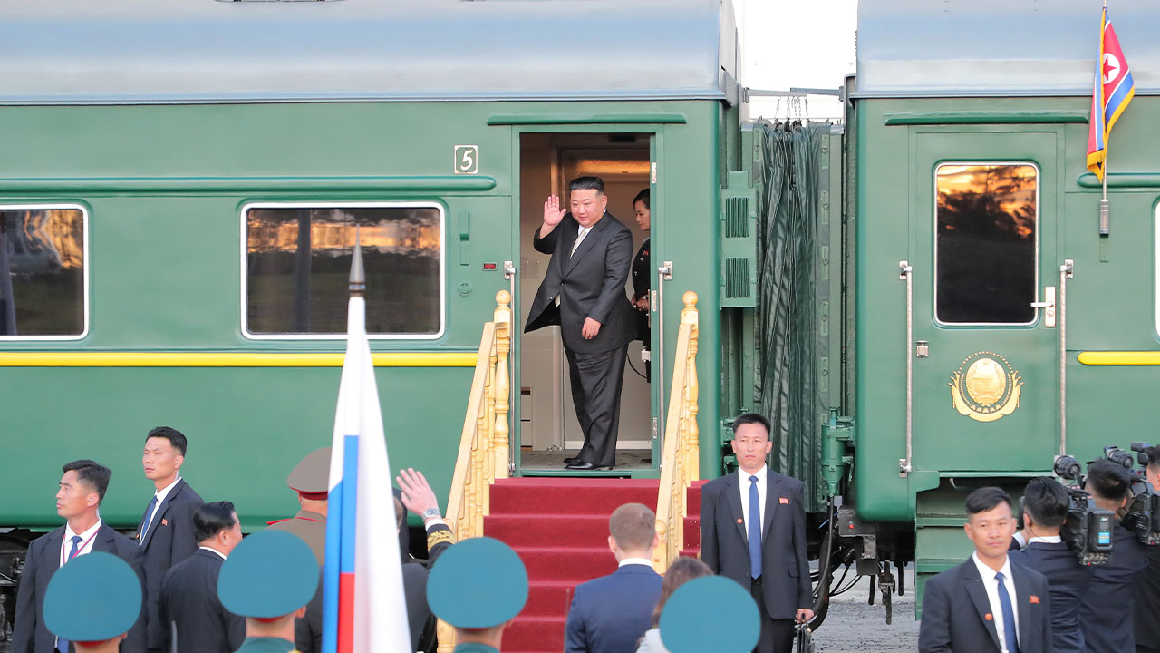 김정은 열차 하바롭스크로 이동 중‥오후 늦게 목적지 도착 전망